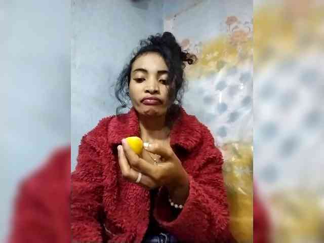 Shanya12 webcam