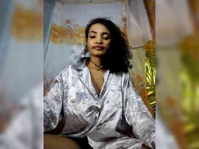 Shanya12 webcam