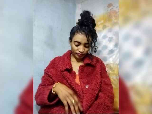 Shanya12 webcam