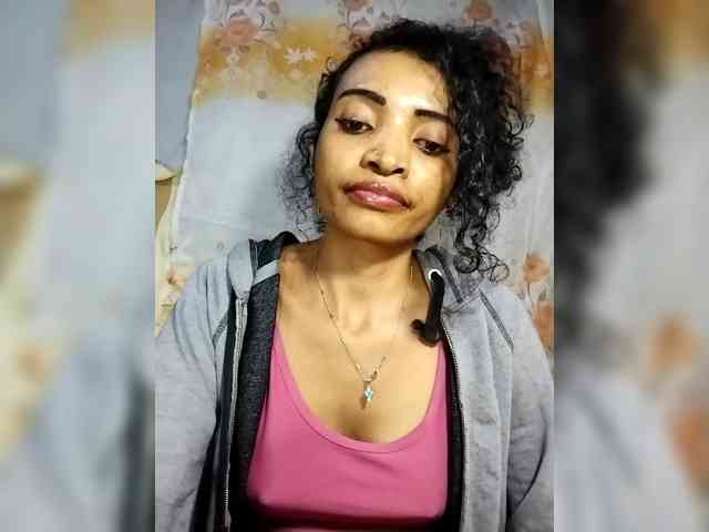 Shanya12 webcam