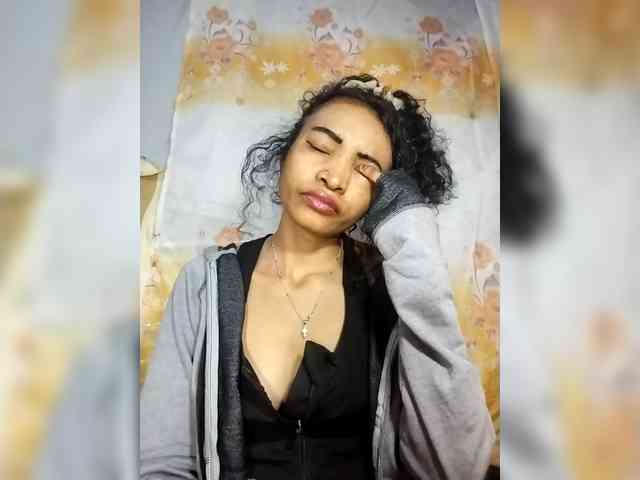 Shanya12 webcam