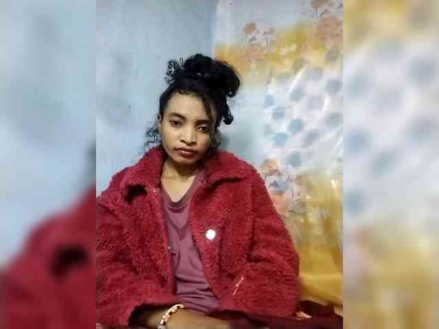 Shanya12 webcam