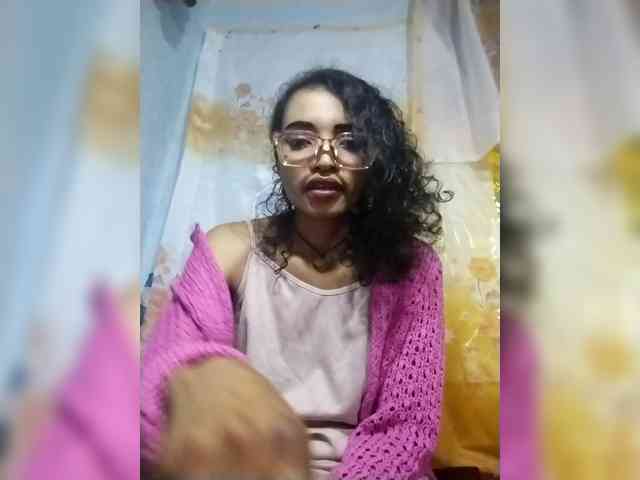 Shanya12 webcam