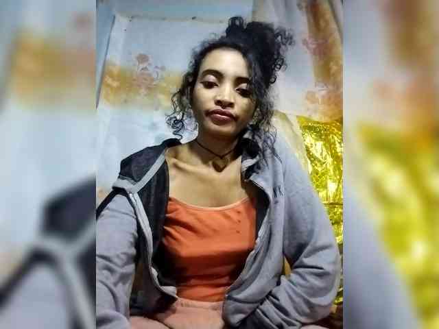 Shanya12 webcam