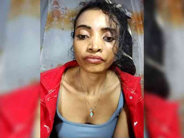 Shanya12 webcam