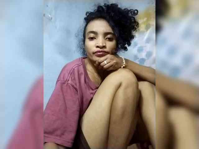 Shanya12 webcam
