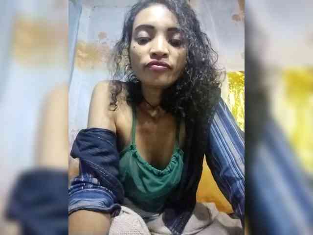 Shanya12 webcam