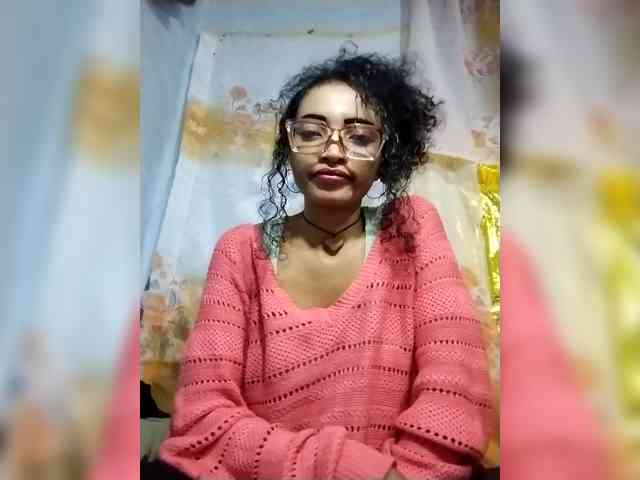 Shanya12 webcam