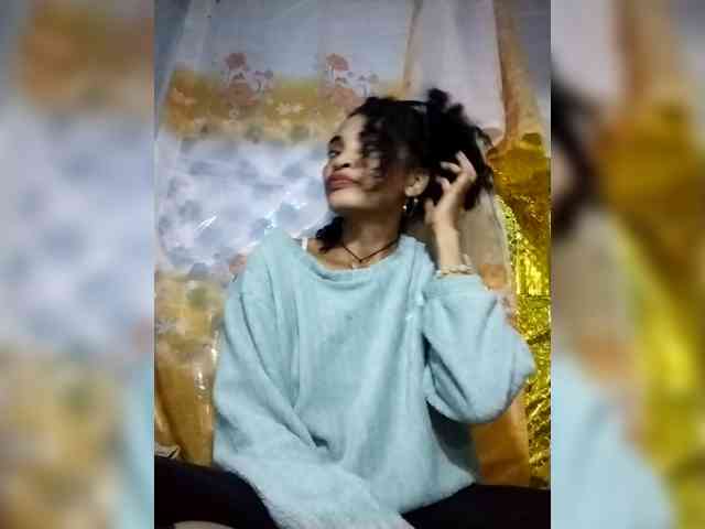 Shanya12 webcam