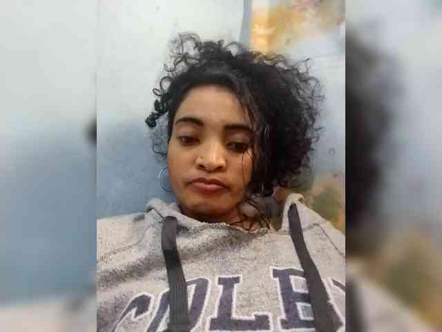 Shanya12 webcam