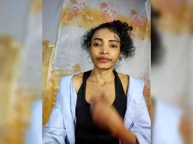 Shanya12 webcam