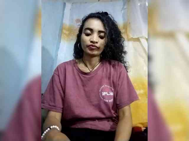 Shanya12 webcam