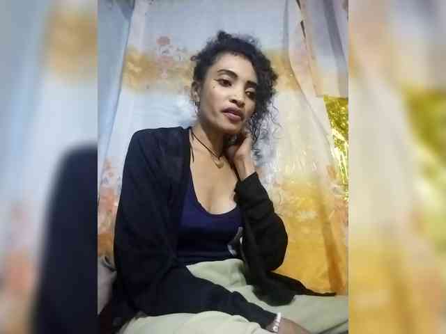 Shanya12 webcam