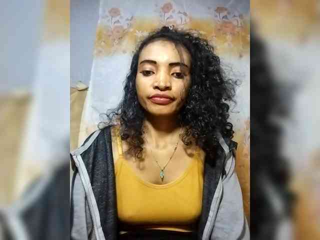 Shanya12 webcam