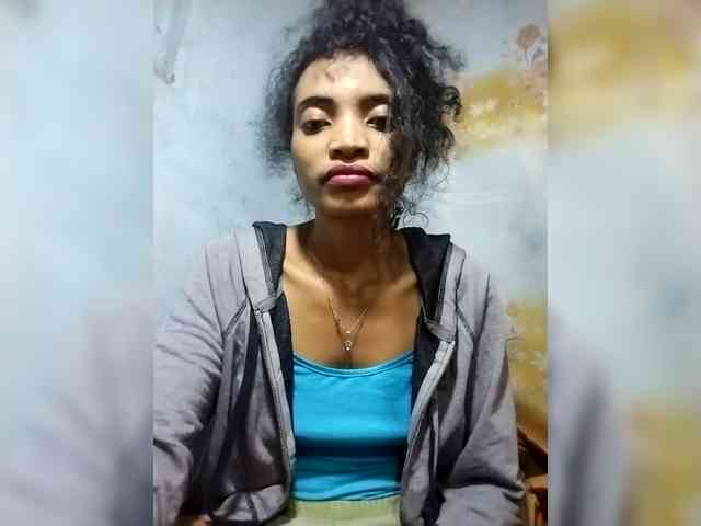 Shanya12 webcam