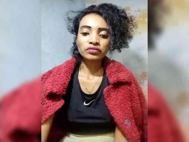 Shanya12 webcam