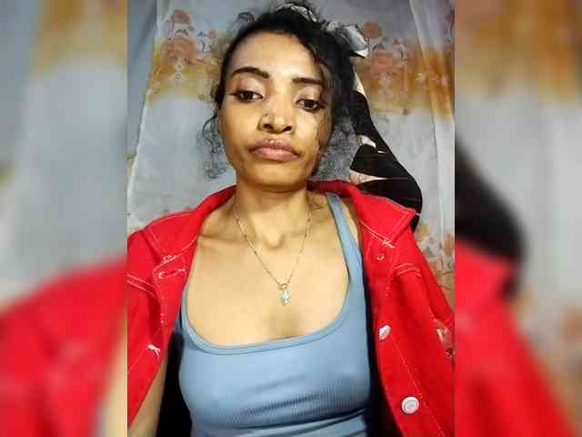 Shanya12 webcam