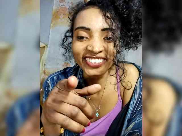 Shanya12 webcam