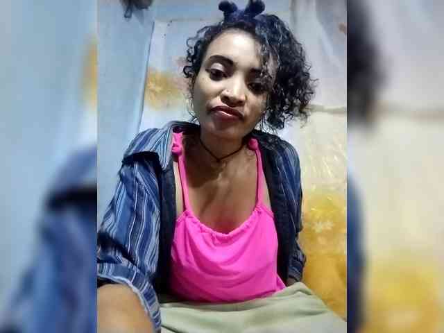 Shanya12 webcam