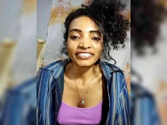 Shanya12 webcam