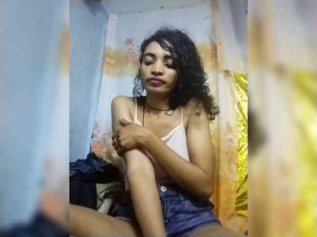 Shanya12 webcam