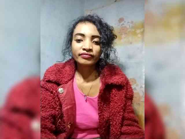 Shanya12 webcam