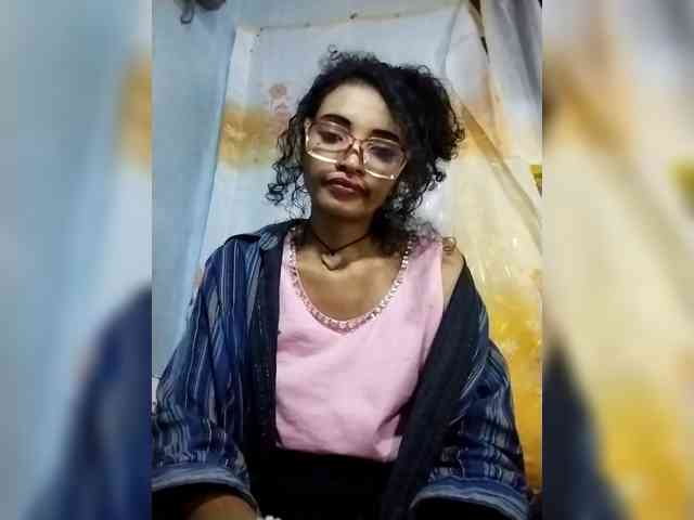 Shanya12 webcam