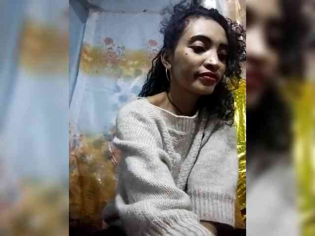 Shanya12 webcam