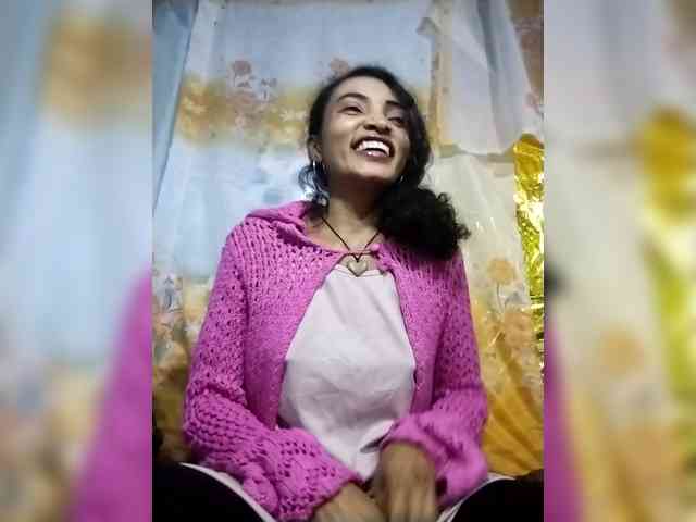 Shanya12 webcam