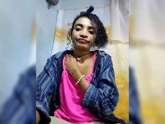 Shanya12 webcam
