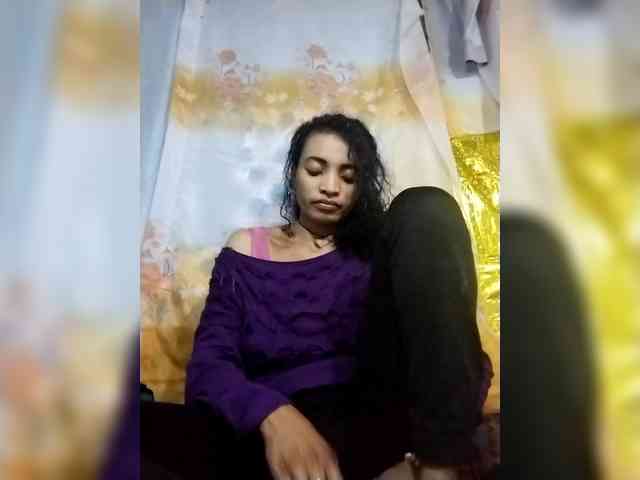Shanya12 Live Webcam on BongaCams