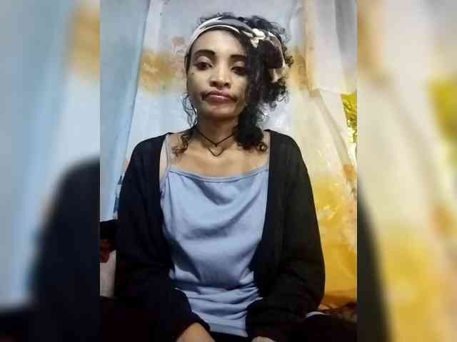 Shanya12 webcam