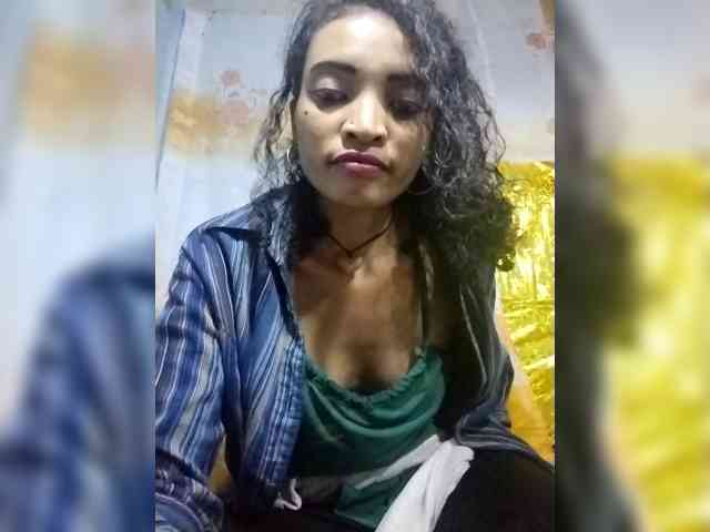 Shanya12 webcam