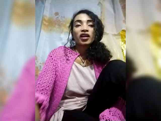 Shanya12 webcam