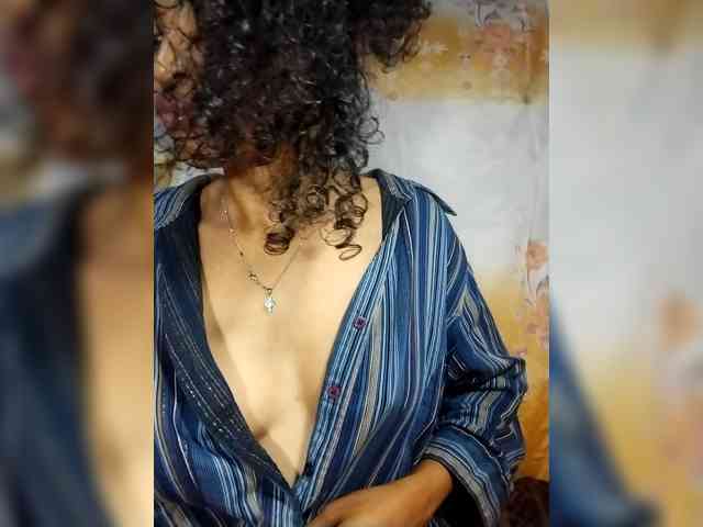 Shanya12 webcam