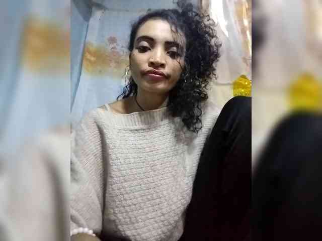 Shanya12 webcam
