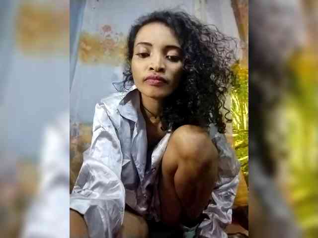 Shanya12 webcam