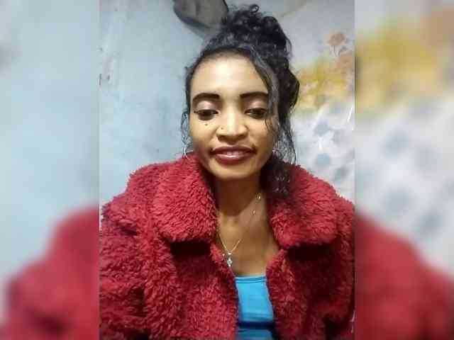 Shanya12 webcam