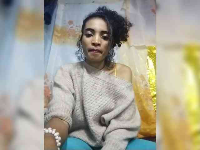 Shanya12 webcam