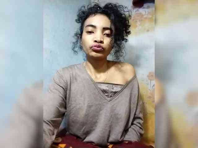 Shanya12 webcam