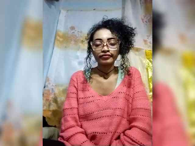 Shanya12 webcam