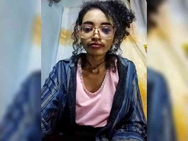 Shanya12 webcam