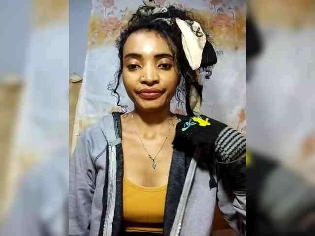 Shanya12 webcam