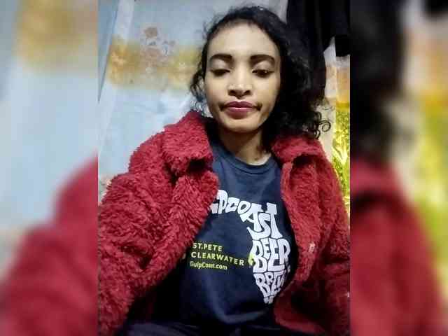 Shanya12 webcam