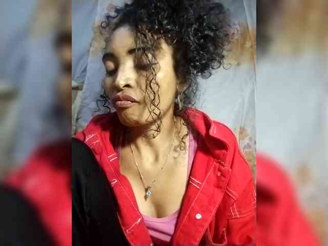 Shanya12 webcam