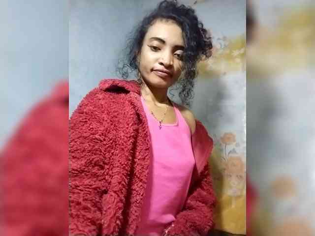 Shanya12 webcam