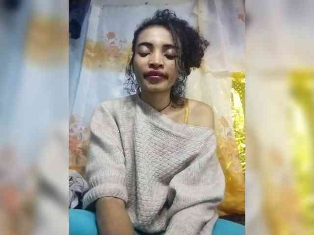 Shanya12 webcam