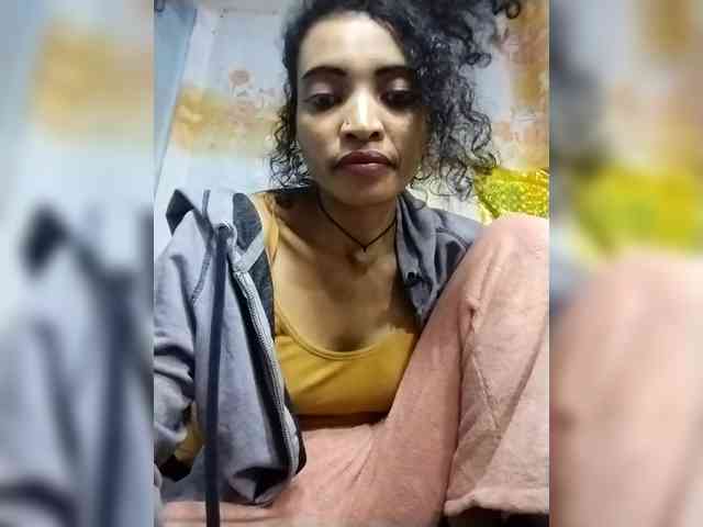 Shanya12 webcam