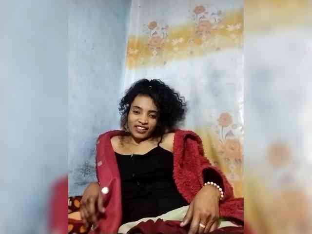 Shanya12 webcam