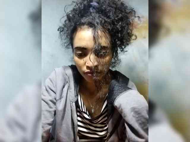 Shanya12 webcam
